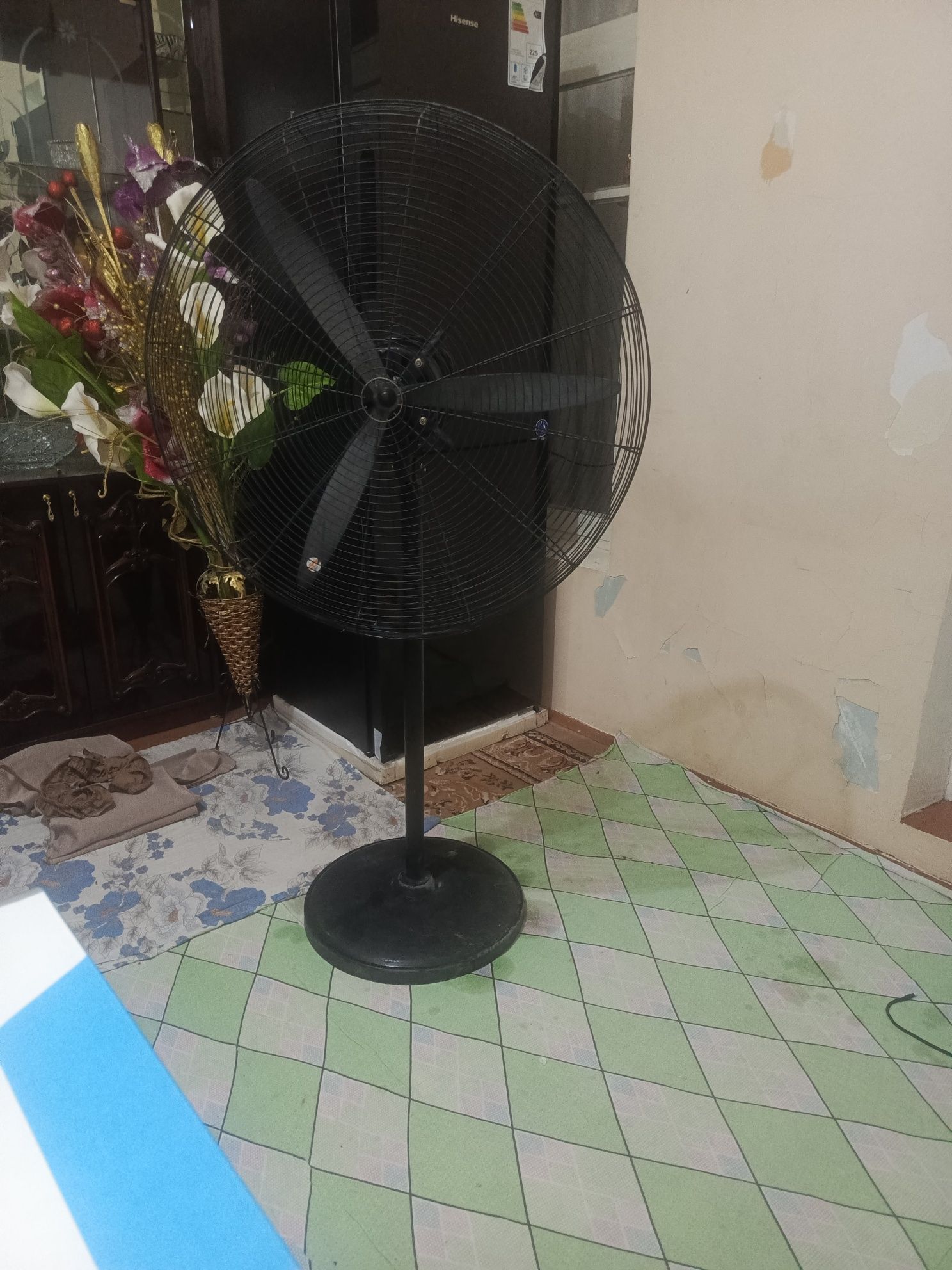Katta vintilator sotiladi sehda turardi yahwi iwlidi  real oladiganla