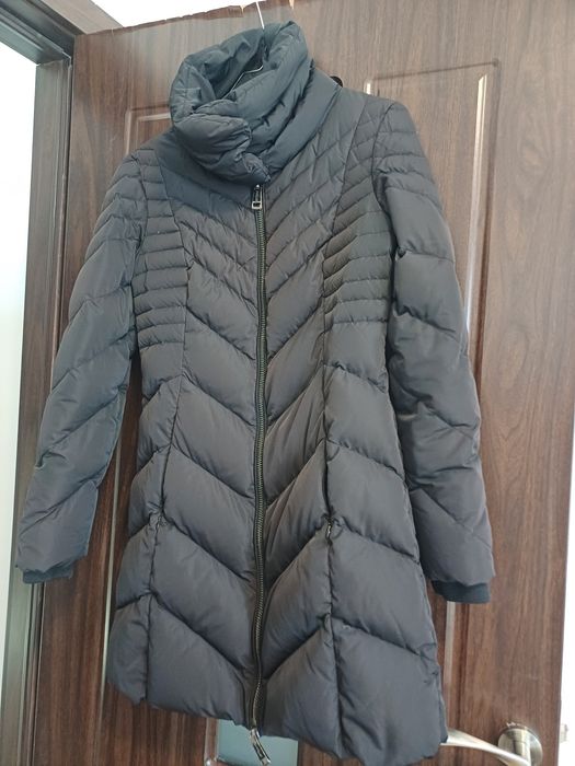 Зимно пухено яке guess