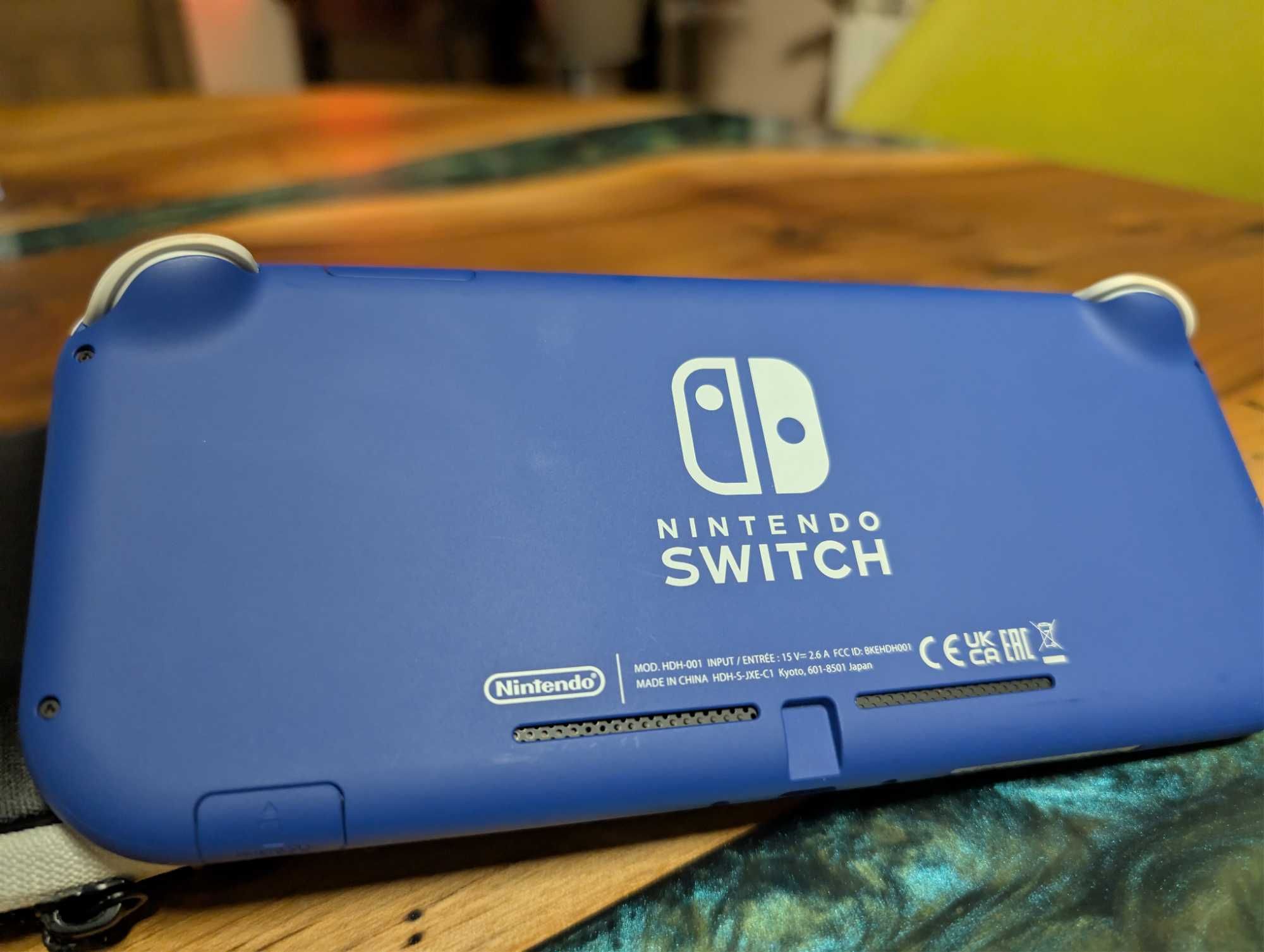 Nintendo Switch light