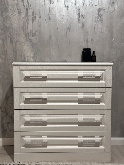 Спальный гарнитур полный комплект.