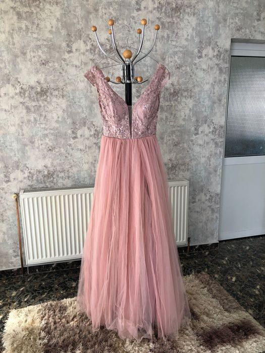 Rochii facute pe comanda