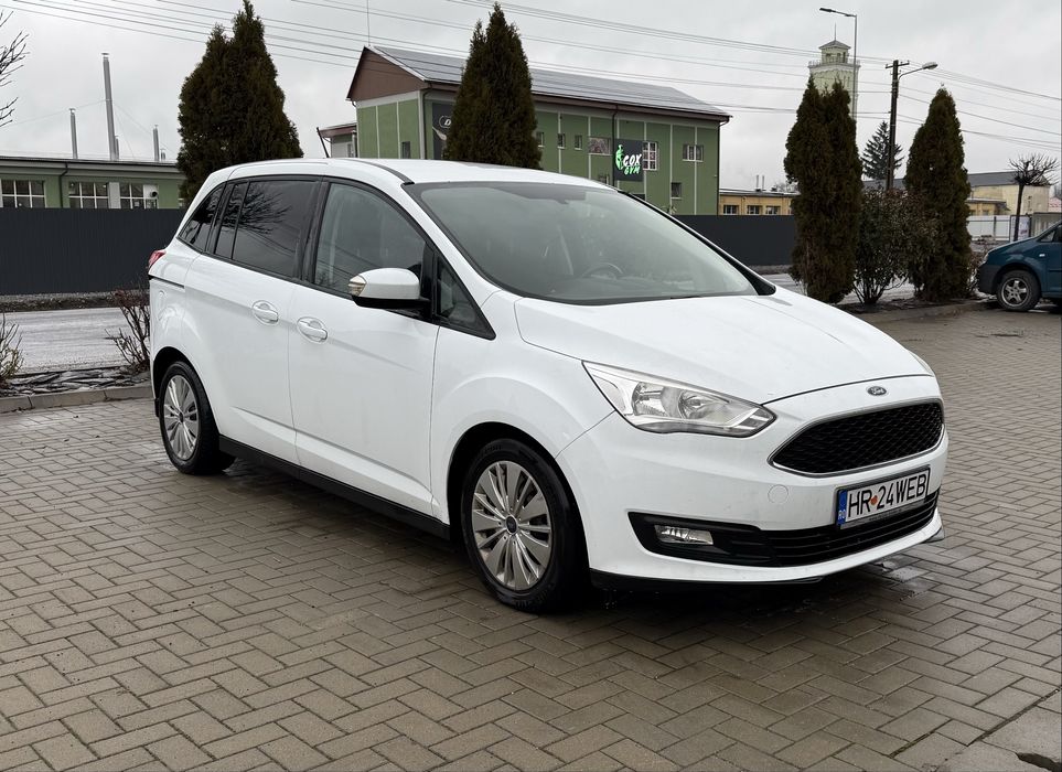 Ford Grand C Max model rar, 5 locuri cu portbagaj urias