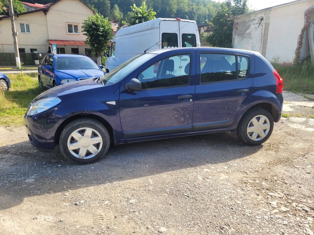 Dacia Sandero 1.2 benzina AC