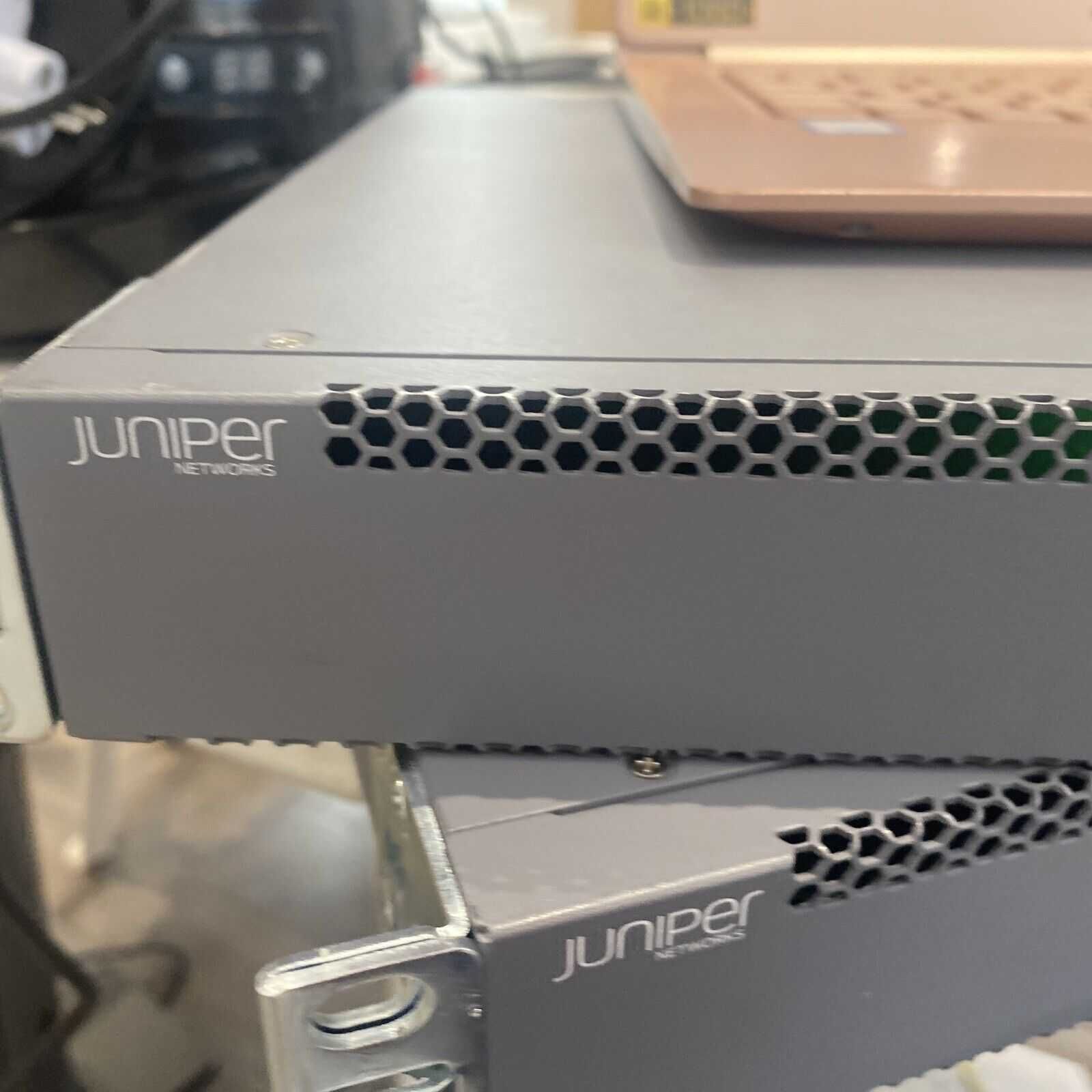 Управляем суич Juniper EX3300-24T с 24*1G RJ45, 4*SFP+ 10G/1G