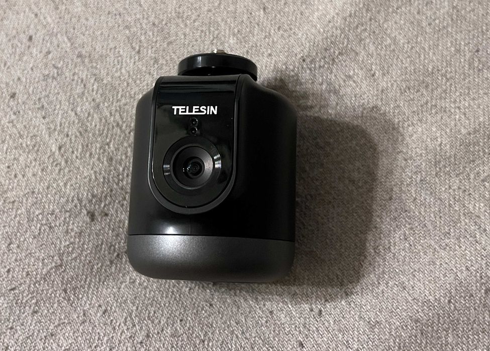 Suport TELESIN Smart Tracking Pan Tilt automat cu telecomanda