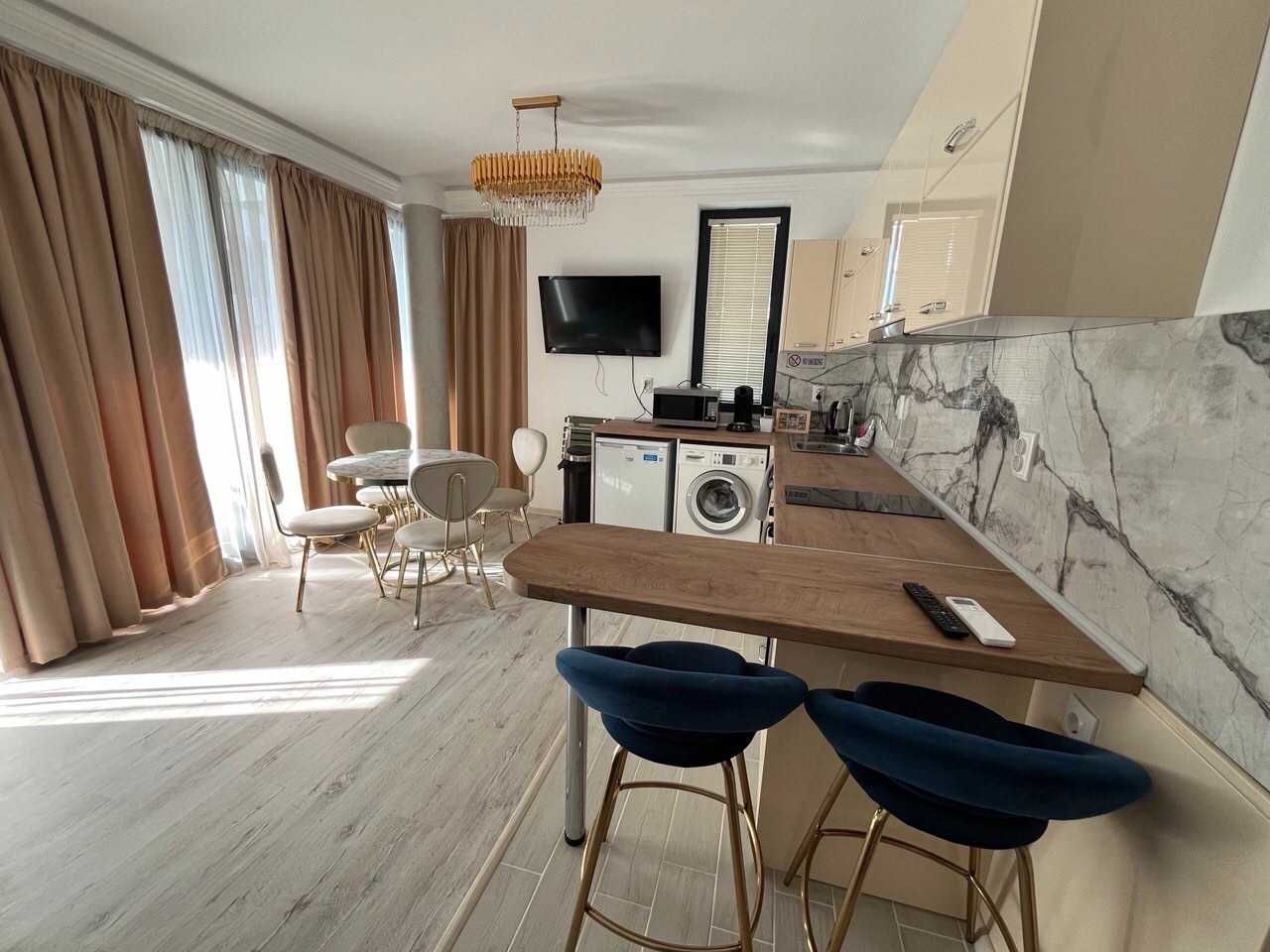 Дава се под наем Двустаен апартамент в Бургас, Сарафово - 56 кв.м за 500 € - Снимка #1