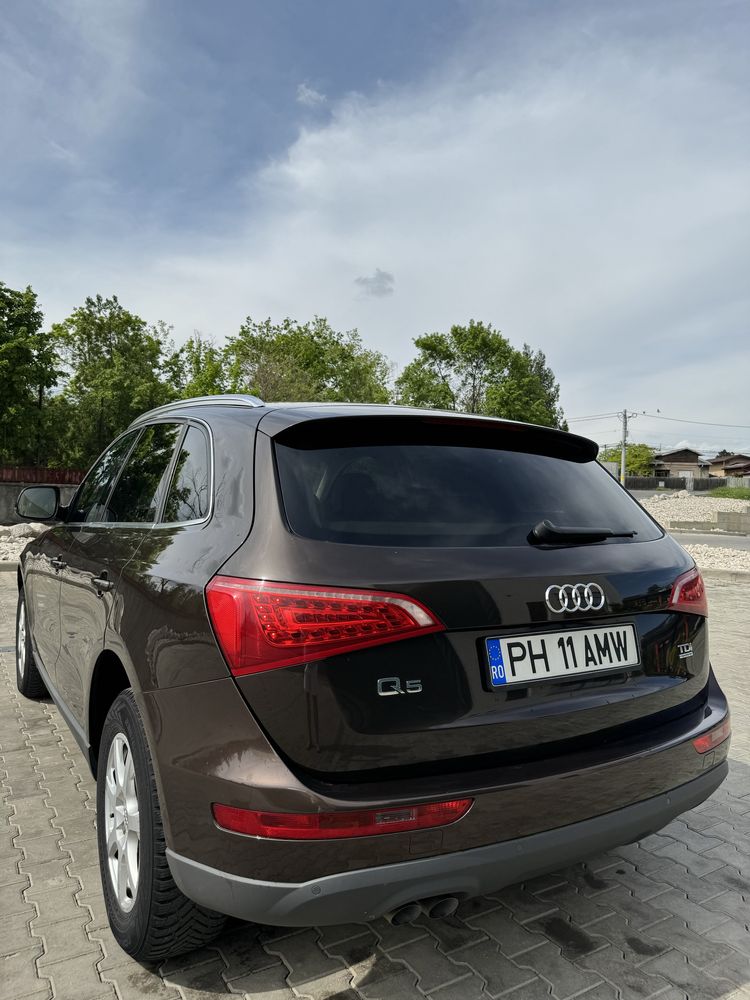 Audi Q5 2.0 TDI QUATTRO cu Garanție 2 ani la Cutia de Viteze