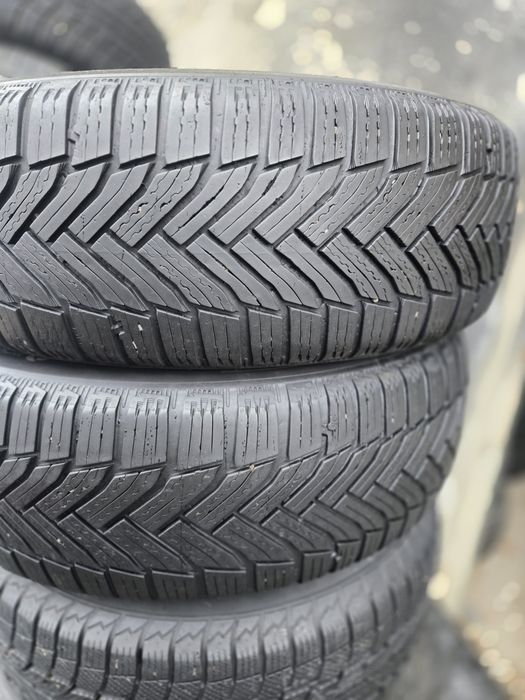 2бр. 195 65 15 Michelin зимни.