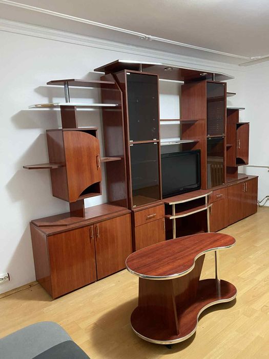 Mobilă de sufragerie mare