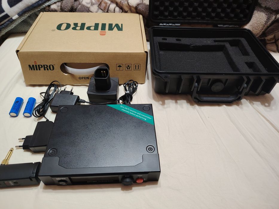 Vand wireles Mipro pentru vioara (zeta, jordan, cantini)