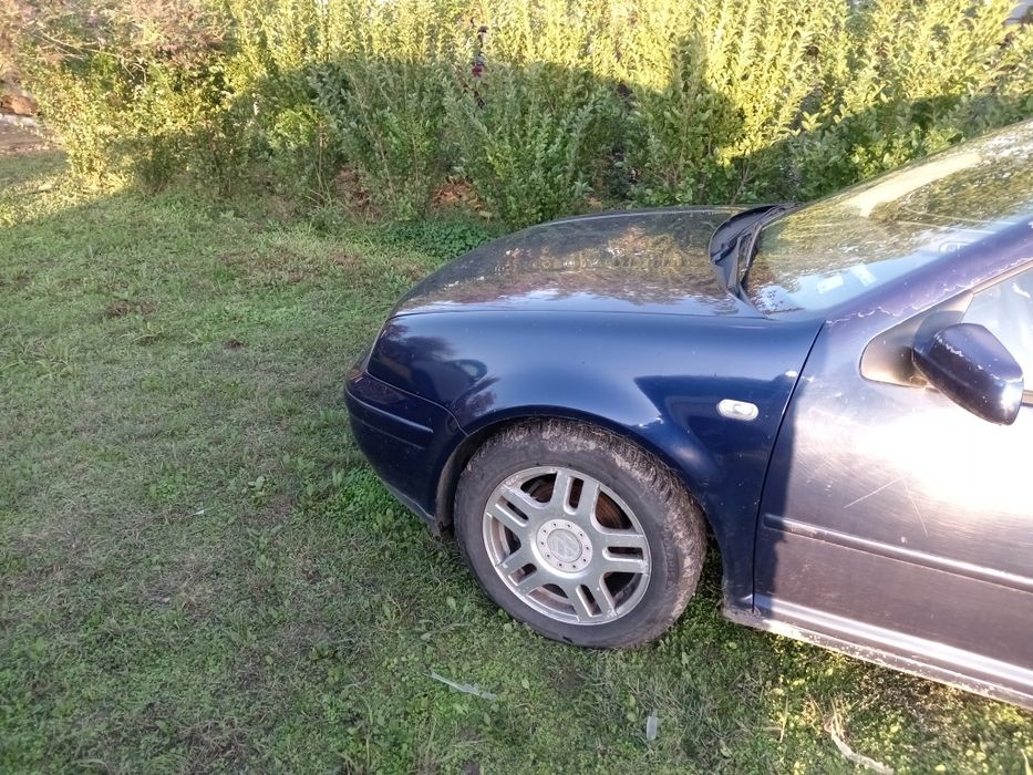 Голф 4 1.9 110 коня всичко работи перфектен мотор и скорости