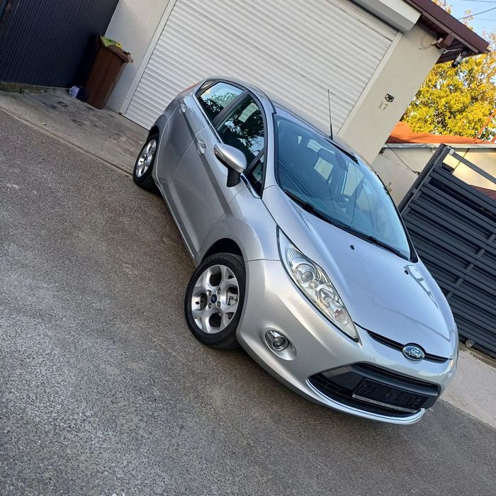 Ford Fiesta Ford fiesta 1.3 benzină/2011/clima/scaune/euro5