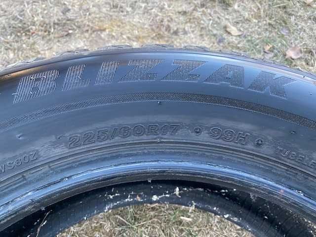 Зимни гуми Bridgestone 225/60/R17