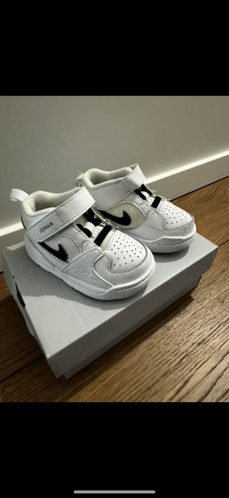 Маратонки Nike jordan