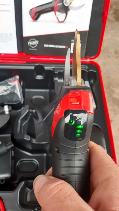 INFACO F 3020  Чисто нова електрическа ножица