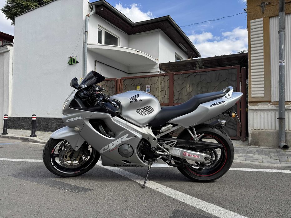 Vand Honda F4i 2006