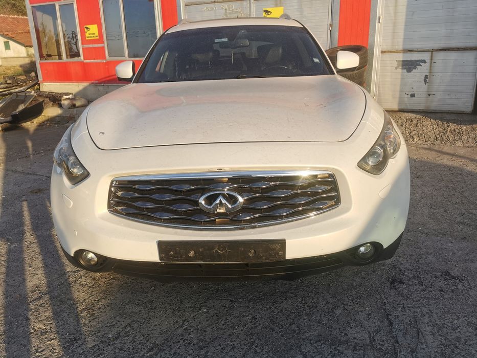 Infiniti FX30 S.