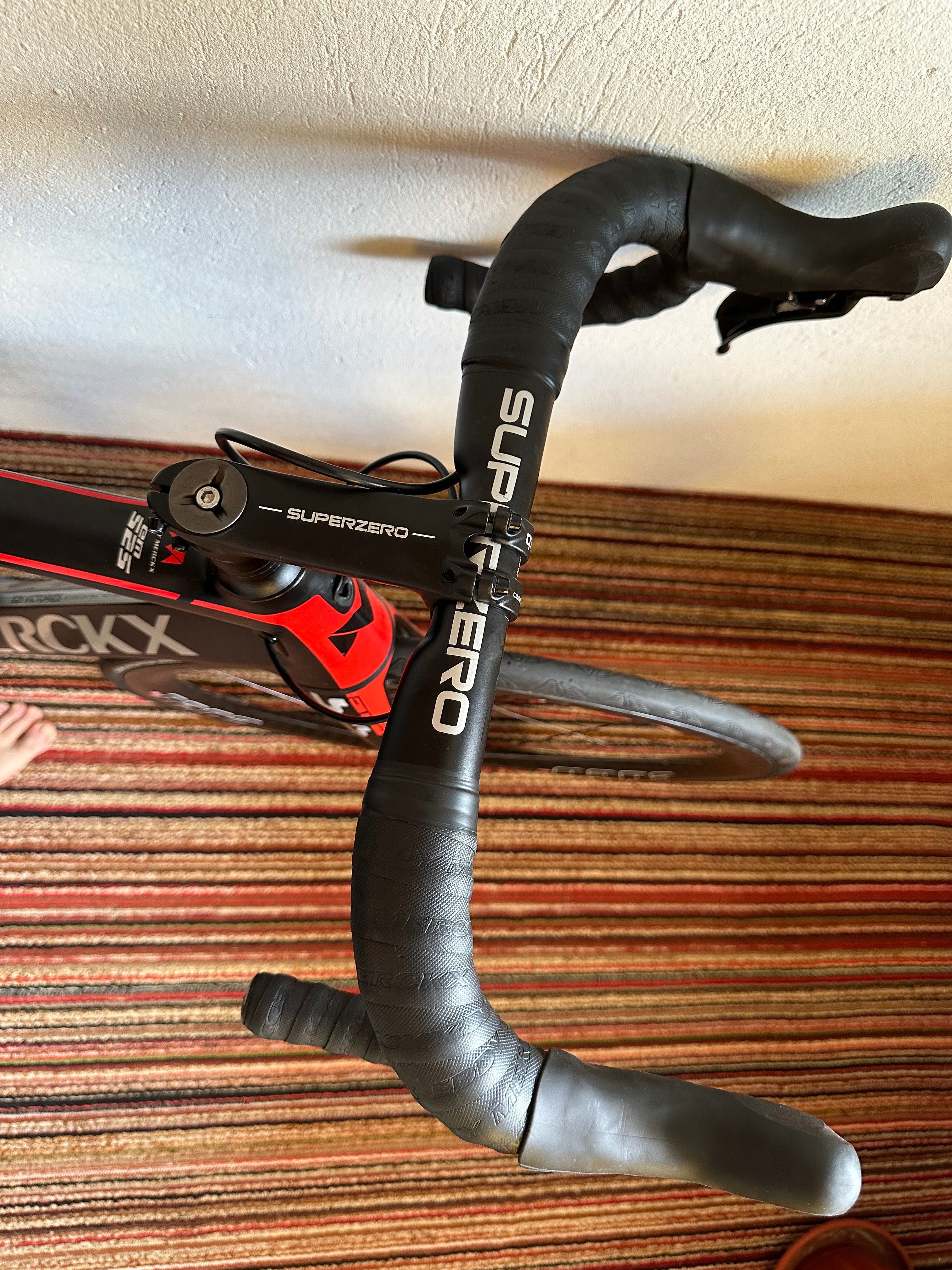 Карбонов шосеен Merckx EM 525 велосипед