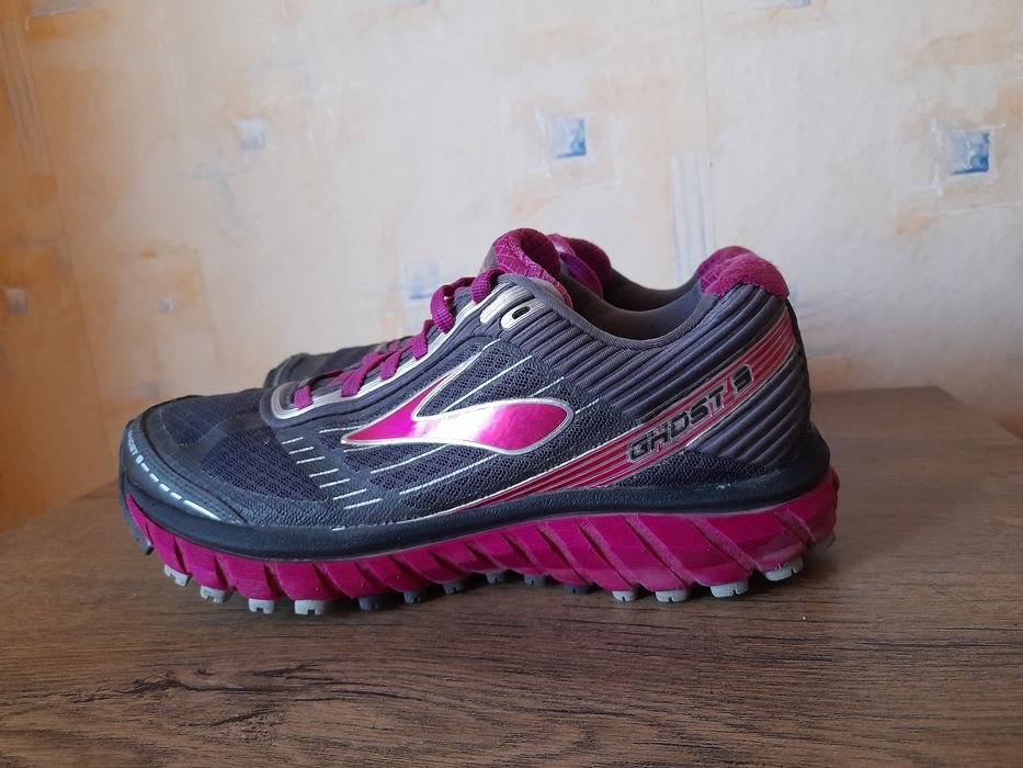 BROOKS gore tex маратонки 39 номер.