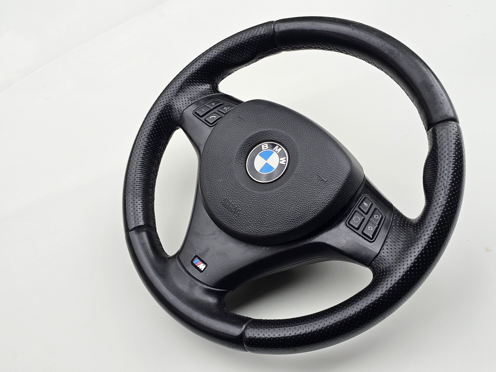 М волан бмв е90 мков mkov m volan e91 e92 e93 e82 e87