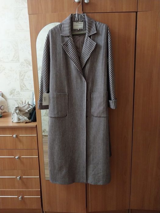 Женское осеннее пальто 48 размер