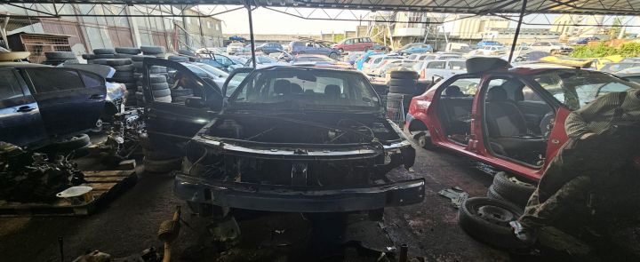 Lampa / Tripla stop dreapta pe aripa Dacia Logan prima generatie