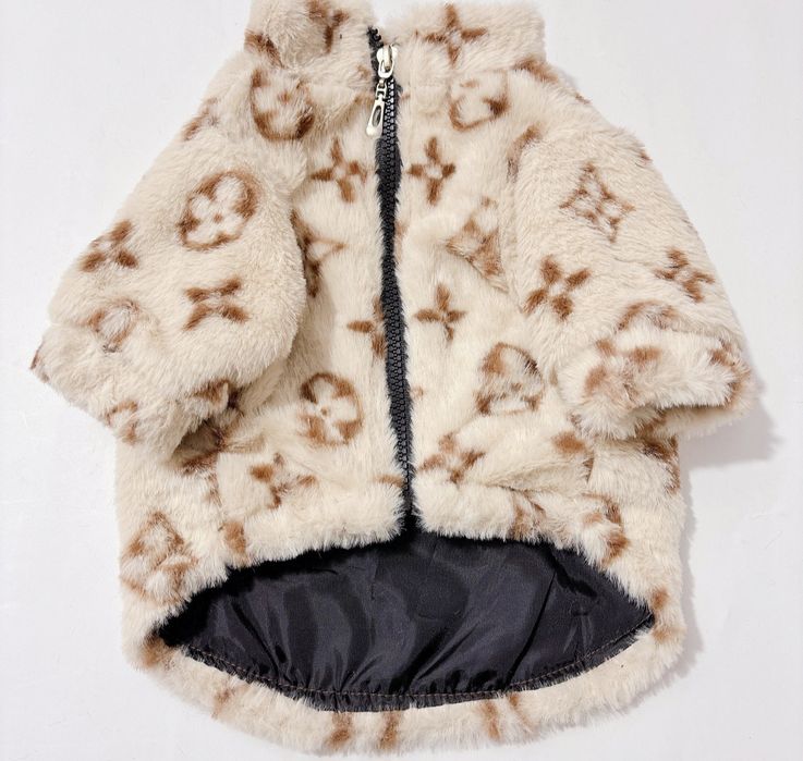 Дрехи за кученца