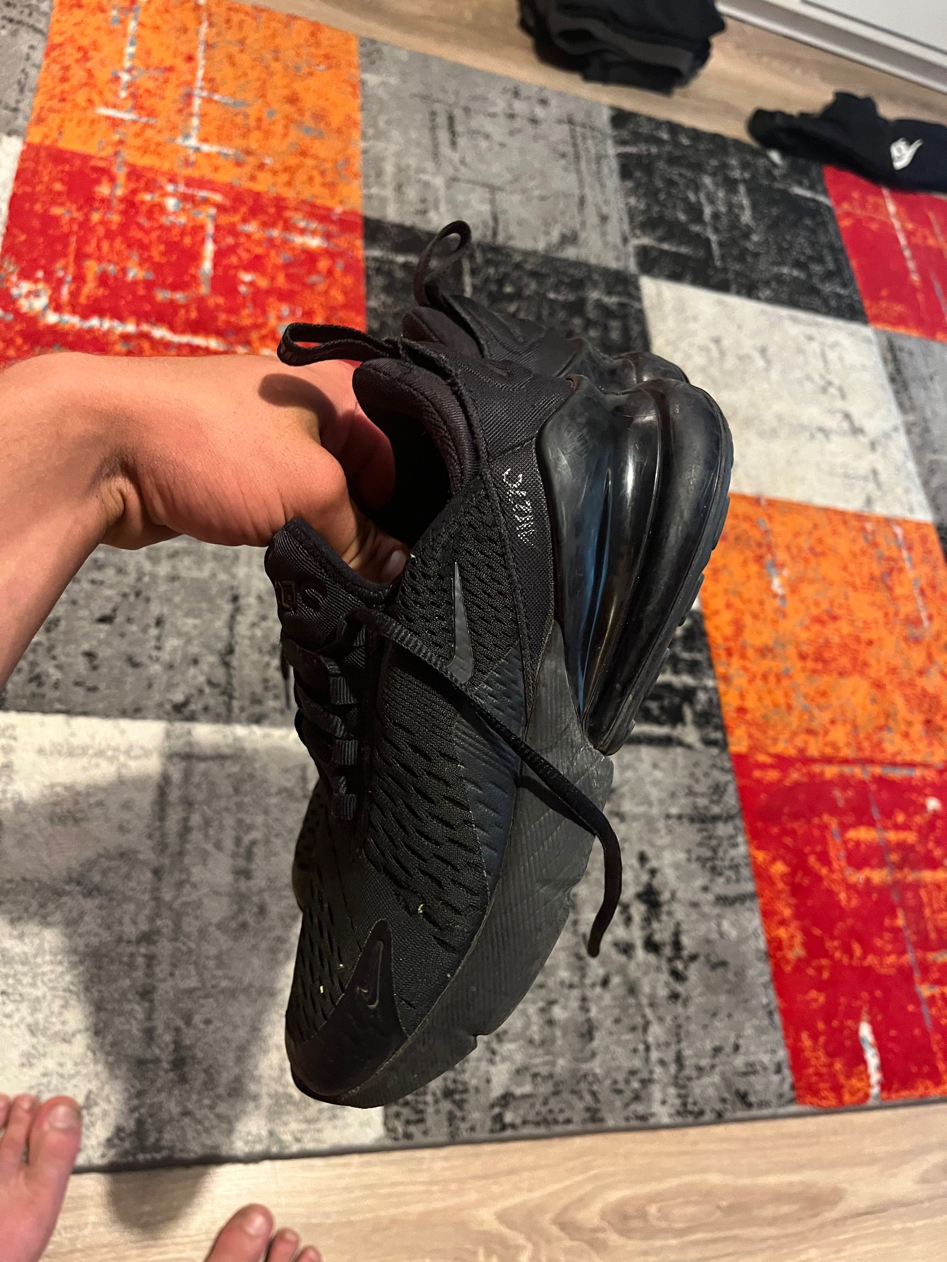 Обувки Nike Air Max 270