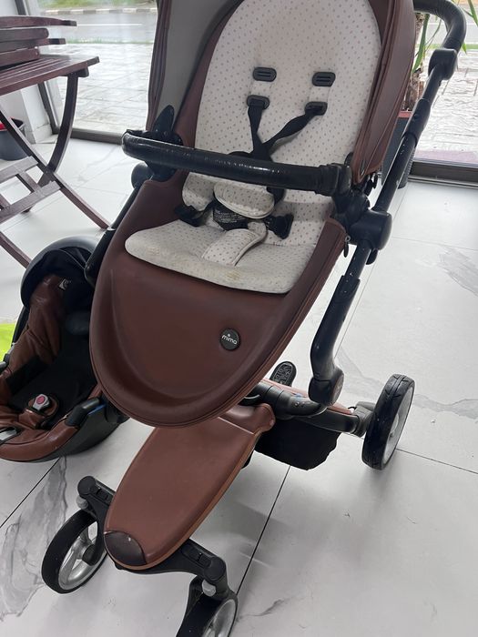 Vand Carucior de copii Mima + scoica de masina