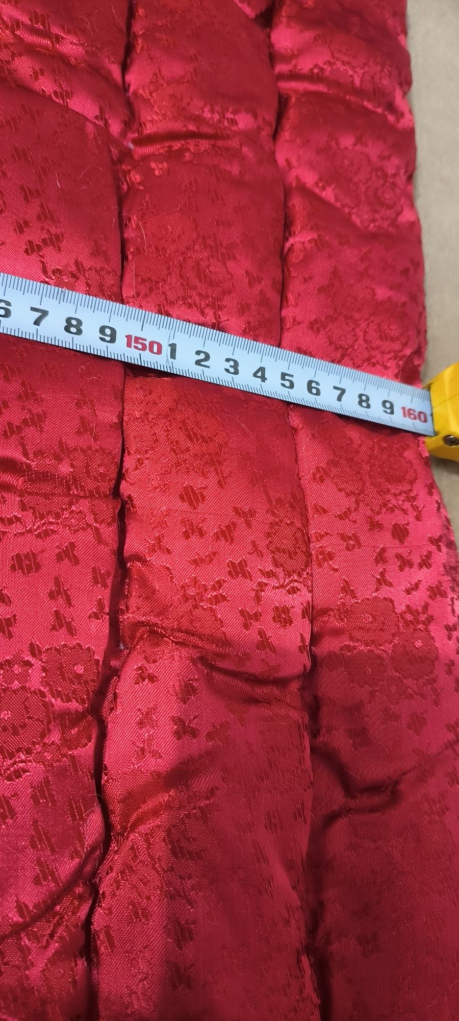 Costum popular băieți (40),covor țesut manual,plapume, catrințe