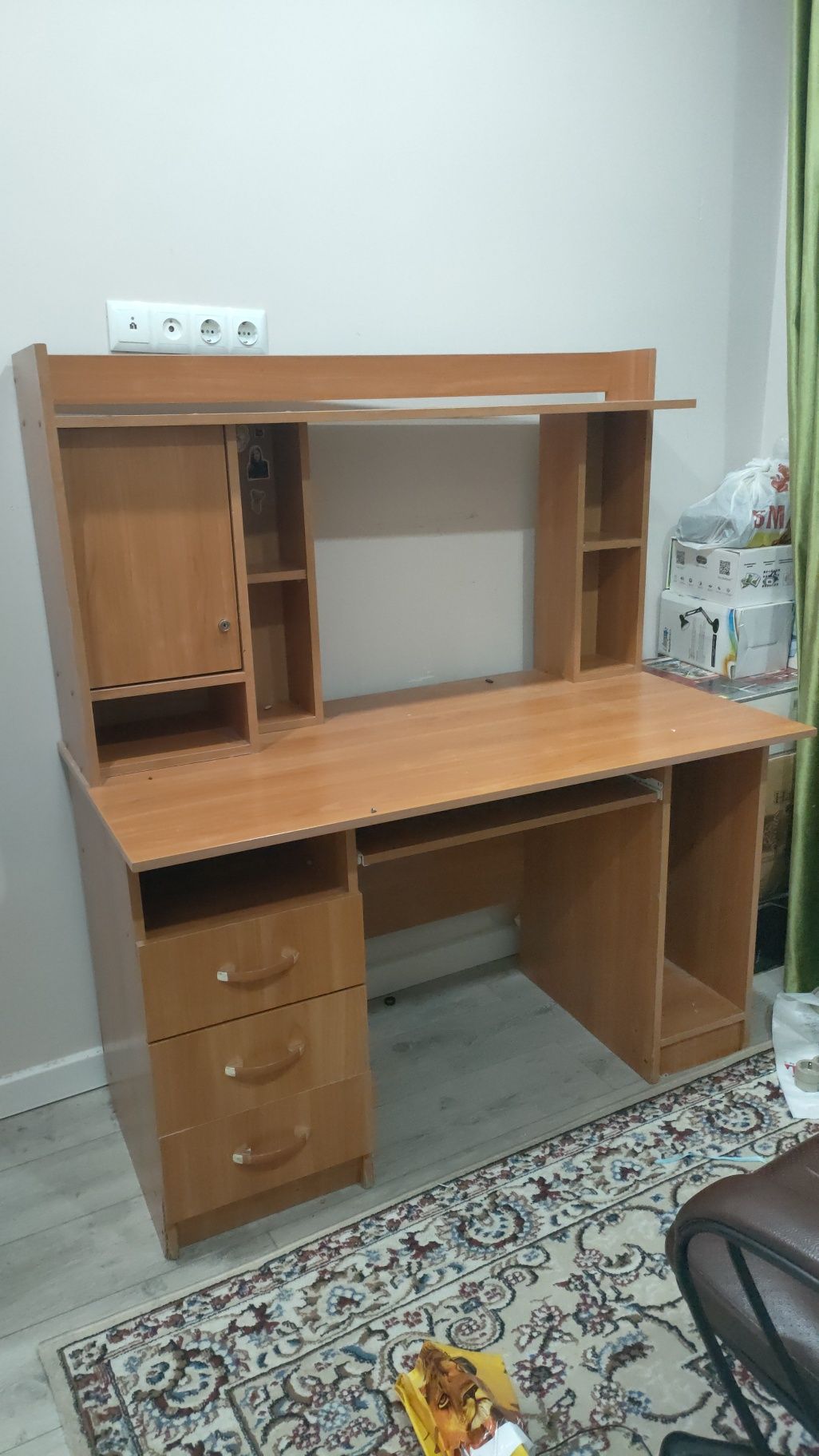 Компьютерный стол