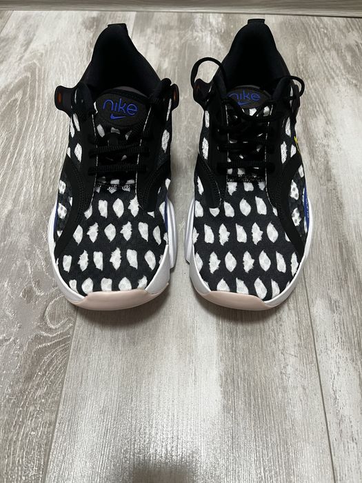 Продавам мъжки маратонки Nike