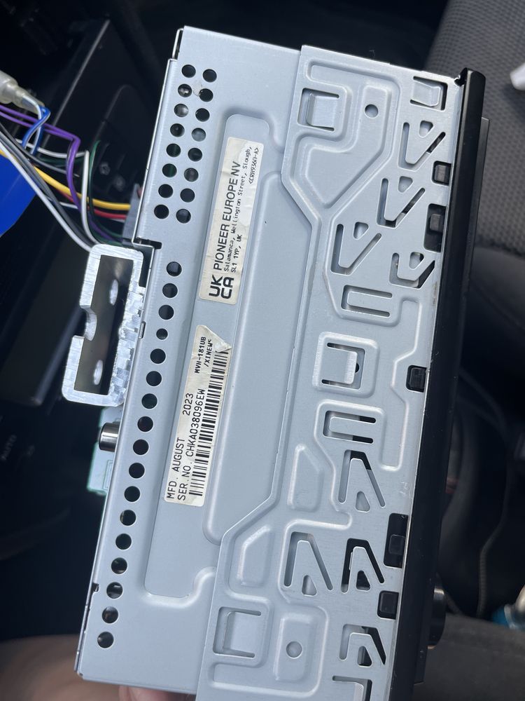 Pioneer MVH-181UB