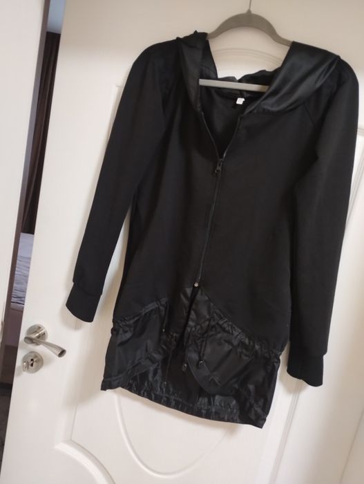 Пролетно яке с качулка