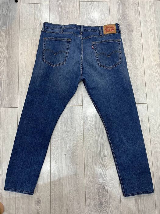 Продам мужские джинсы Левайс.