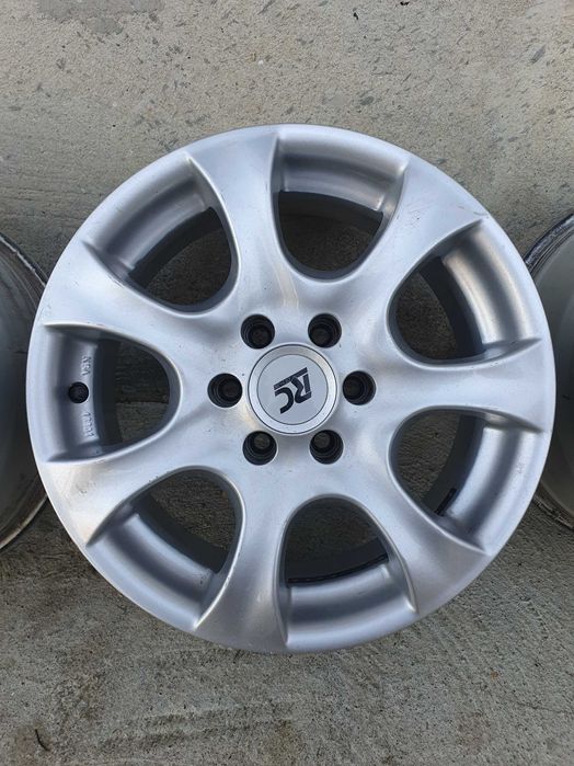 Перфектни Джанти без забележки 6×114,3×66 централен отвор