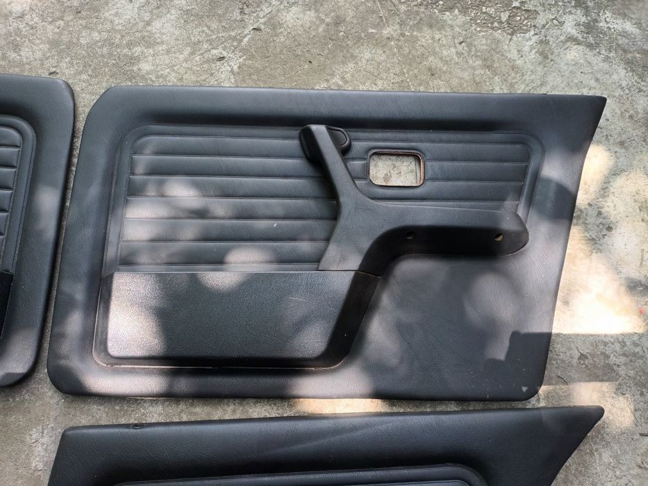 Fete usi bmw e30 ursulet