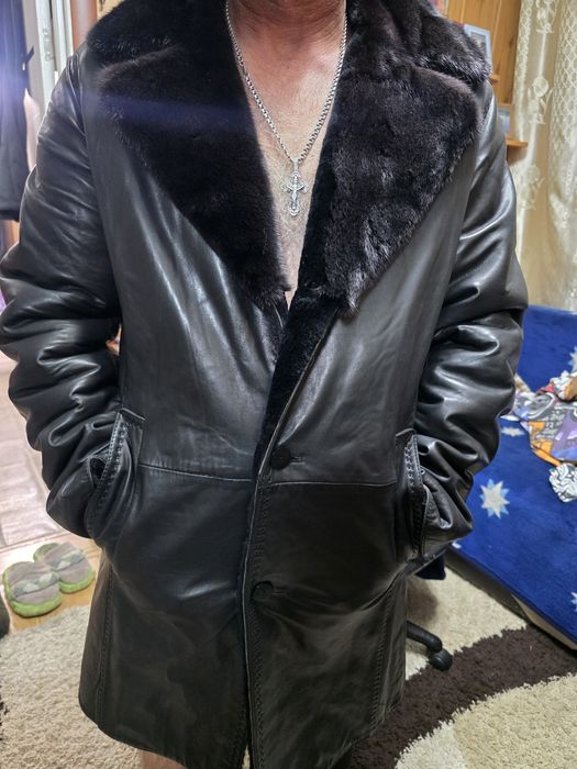 Продаю мужскую куртку натуралка