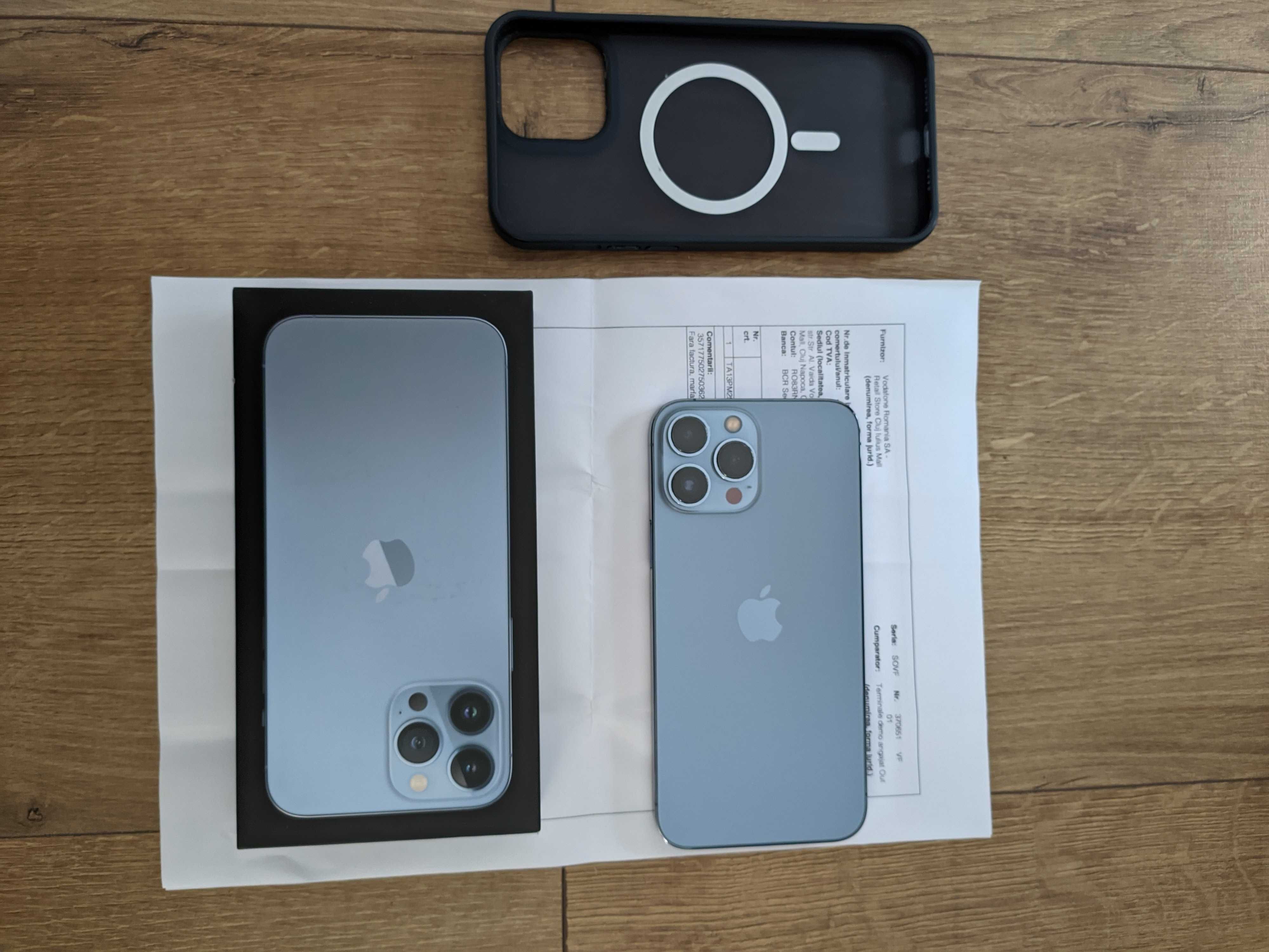 iPhone 13 Pro Max, 256GB, Sierra Blue.