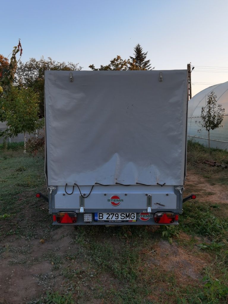 Remorca cu prelata pentru autoturism