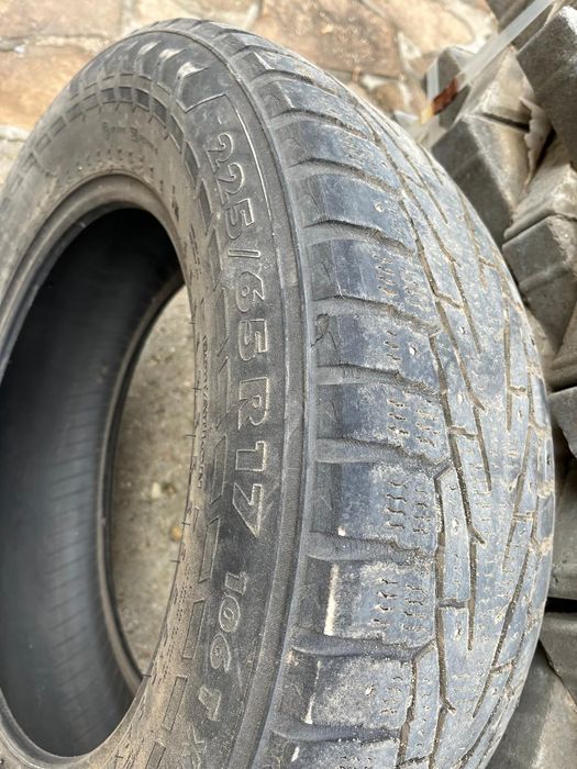 Зимние б/у шины размер 225/65R17