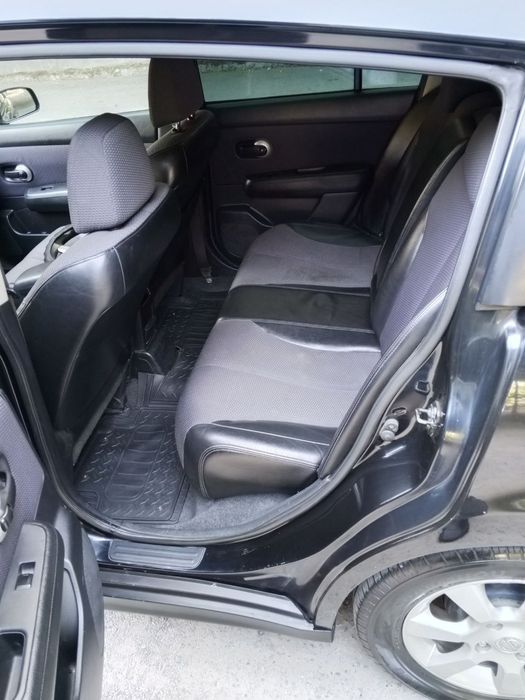 Срочно продаю свою машину