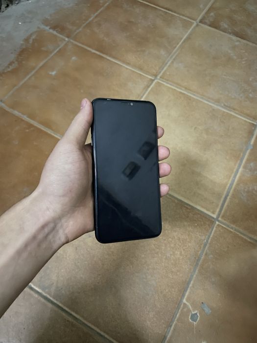 Iphone xs max живой