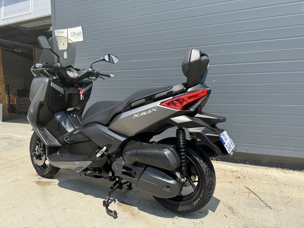 FunMoto vinde Yamaha XMax 125 permis Cat B