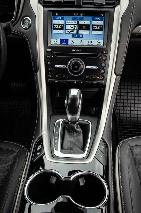 Ford Mondeo Vignale Hybrid 2019