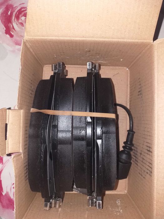 Vând placute frână fata Golf 7