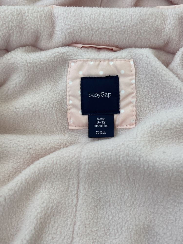 Combinezon Baby Gap puf și pene marimea 6-12 luni