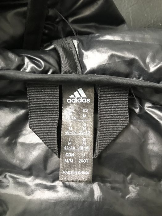 Jacheta/Geaca de puf Adidas dama de vanzare