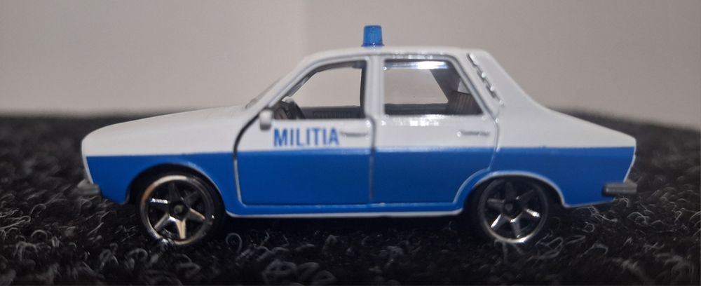 Machete auto din metal