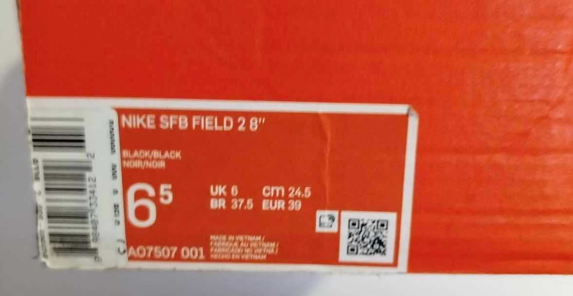 Nike Special Field Boot 2 8 Inch
Black marimea 39 bocanci